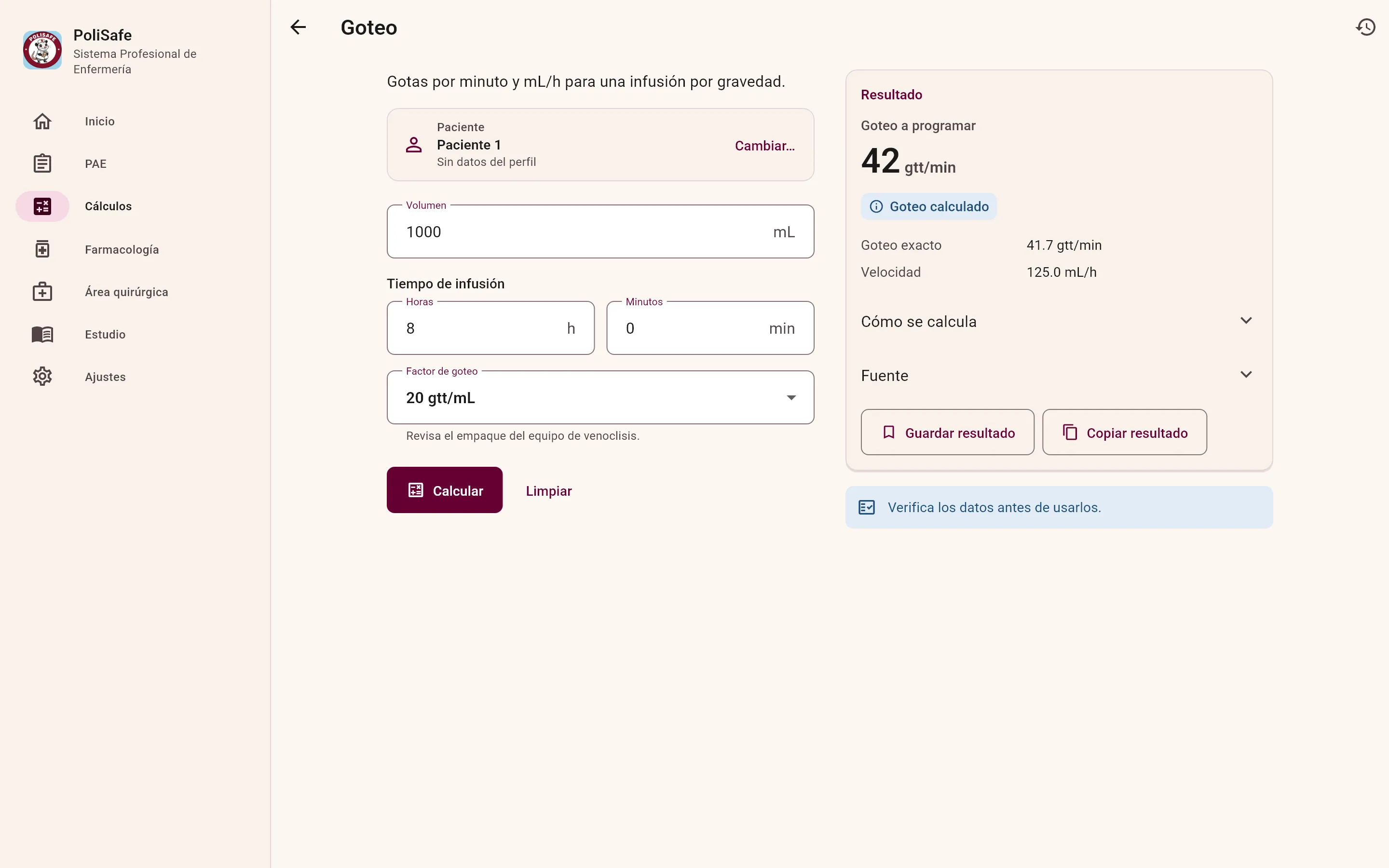 PoliSafe en Windows: calculadora de goteo con 1000 mL en 8 horas, resultado de 42 gotas por minuto y 125 mL/h, y el panel lateral de navegación.